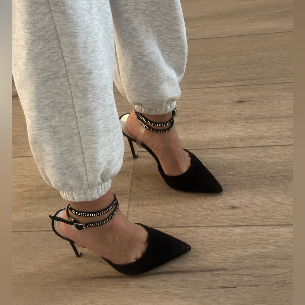 Nine West Black Ankle Strap Heels Frant Pointed Toe Pump - Picture 4 of 5